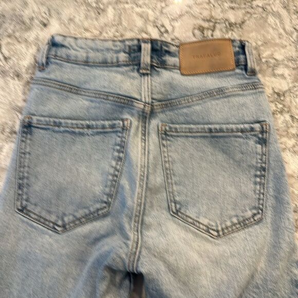 👖 Zara Trafaluc Distressed Jeans Sz 00 (Inseam 27”) - Picture 4 of 4